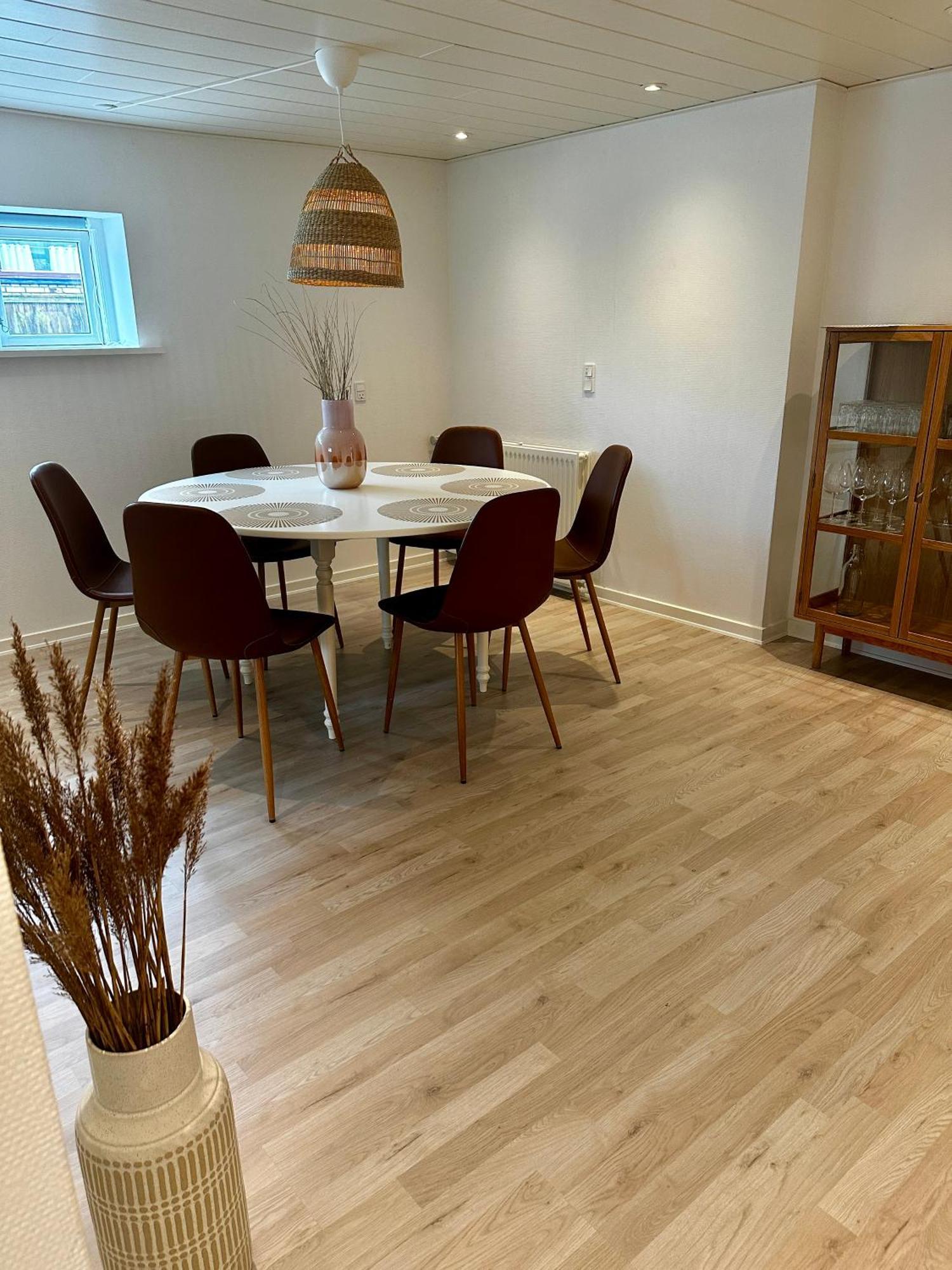Skon Lejlighed Med Egen Terrasse Og Have Taet Pa Centrum I Skagen Exterior foto